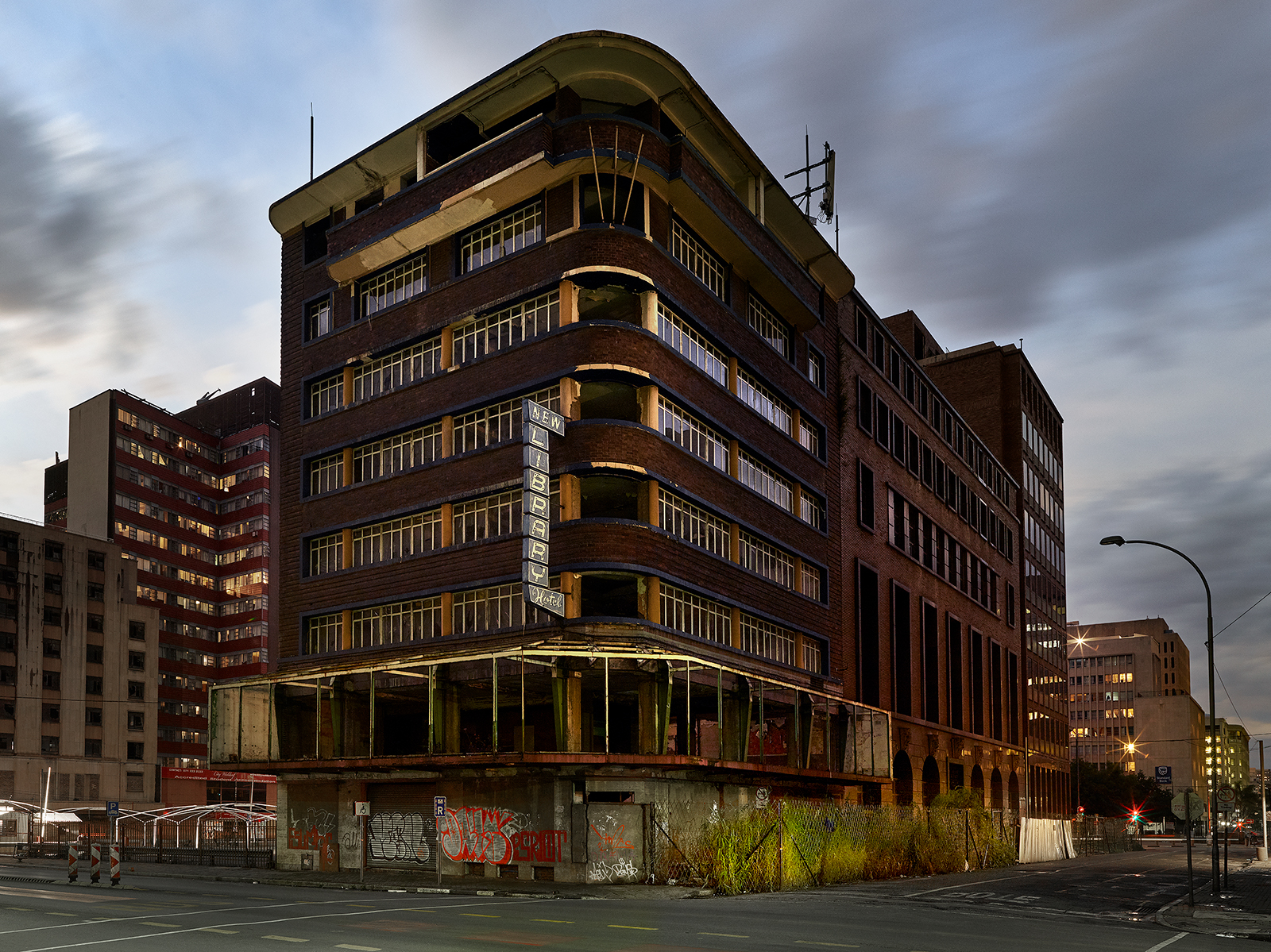 newlibaryhotel